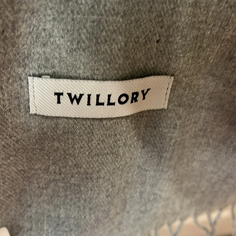 EUC Twillory soft gray scarf with fringe w/blue embroidered signature T unisex